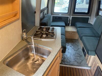 2004 Pleasure-Way Plateau   - Photo 59 - Brea, CA 92822