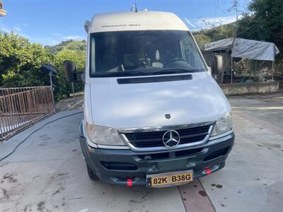 2004 Pleasure-Way Plateau   - Photo 54 - Brea, CA 92822