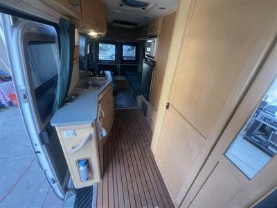 2004 Pleasure-Way Plateau   - Photo 58 - Brea, CA 92822