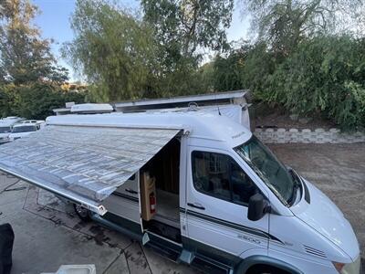 2004 Pleasure-Way Plateau   - Photo 15 - Brea, CA 92822