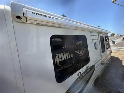 2002 Winnebago Rialta 22HD Eurovan - Photo 16 - San Diego, CA 91977