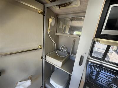 2002 Winnebago Rialta 22HD Eurovan - Photo 41 - San Diego, CA 91977