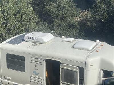 2001 Winnebago RIALTA 22HD   - Photo 13 - Brea, CA 92822