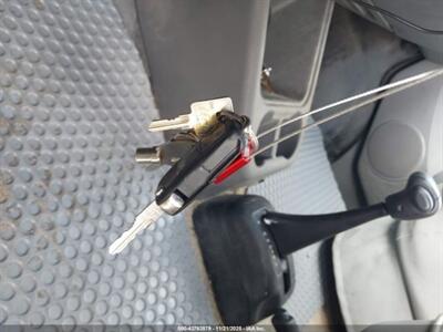 2001 Winnebago RIALTA 22HD   - Photo 17 - Chino Hills, CA 91709