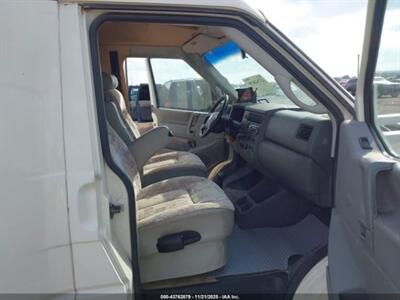 2001 Winnebago RIALTA 22HD   - Photo 8 - Chino Hills, CA 91709