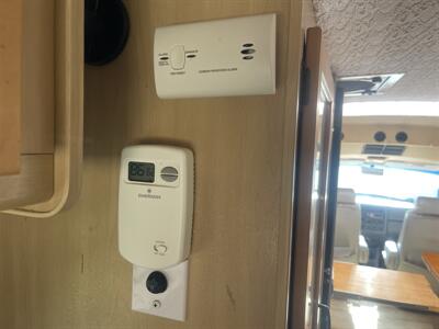 2001 Winnebago RIALTA 22HD   - Photo 40 - Brea, CA 92822