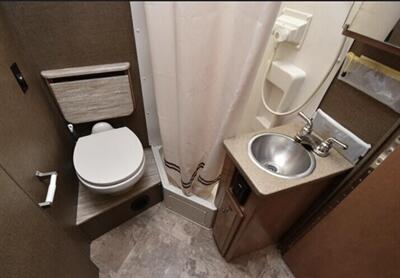 2015 Thor SPRINTER CITATION 24SR - Photo 7 - Brea, CA 92822