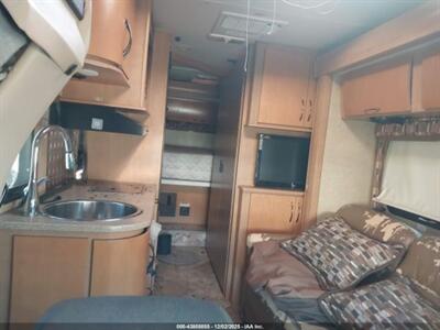 2015 Thor SPRINTER CITATION 24SR   - Photo 11 - Chino Hills, CA 91709
