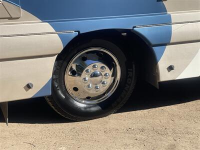 2011 COACH HOUSE PLATINUM II 24 1 XL   - Photo 33 - Chino Hills, CA 91709