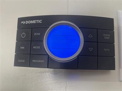 2011 COACH HOUSE PLATINUM II 24 1 XL   - Photo 35 - Chino Hills, CA 91709