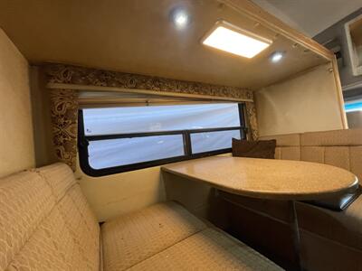 2011 COACH HOUSE PLATINUM II 24 1 XL   - Photo 5 - Chino Hills, CA 91709