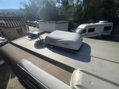 2011 COACH HOUSE PLATINUM II 24 1 XL   - Photo 75 - Chino Hills, CA 91709