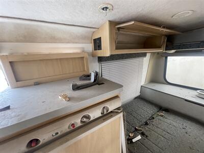 1999 Winnebago RIALTA   - Photo 6 - Chino Hills, CA 91709