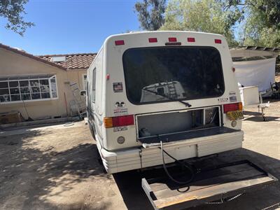 1999 Winnebago RIALTA   - Photo 15 - Chino Hills, CA 91709