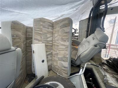 1999 Winnebago RIALTA   - Photo 7 - Chino Hills, CA 91709