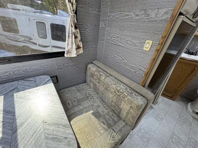 2002 Winnebago VISTA 21B Rialta   - Photo 76 - Chino Hills, CA 91709