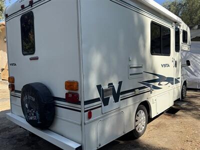 2002 Winnebago VISTA 21B Rialta   - Photo 20 - Chino Hills, CA 91709