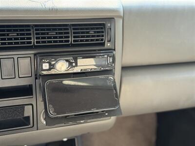 2002 Winnebago VISTA 21B Rialta   - Photo 21 - Chino Hills, CA 91709