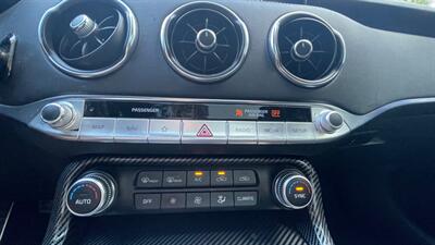 2023 Kia Stinger GT2   - Photo 5 - Chino Hills, CA 91709