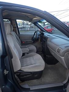 2005 Chevrolet Venture LS   - Photo 9 - Salem, OR 97302