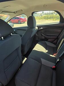 2013 Ford Focus SE   - Photo 6 - Salem, OR 97302