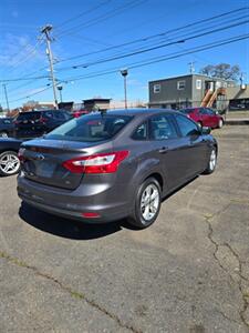 2013 Ford Focus SE   - Photo 3 - Salem, OR 97302