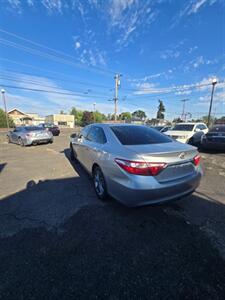 2017 Toyota Camry LE   - Photo 5 - Salem, OR 97302