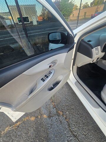 2011 Toyota Corolla - Photo 10 - Salem, OR 97302