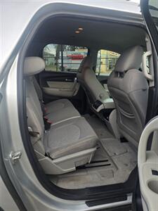 2012 GMC Acadia SL   - Photo 6 - Salem, OR 97302
