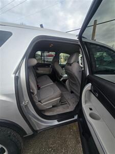 2012 GMC Acadia SL   - Photo 8 - Salem, OR 97302