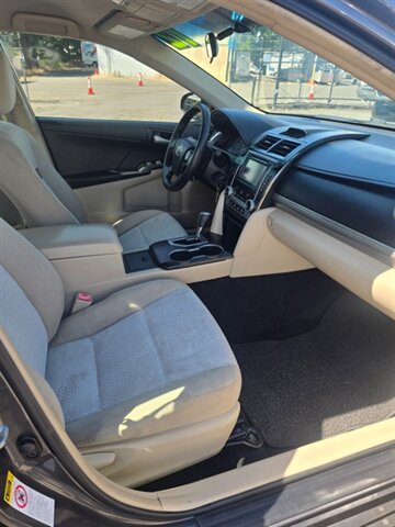 2012 Toyota Camry L - Photo 6 - Salem, OR 97302