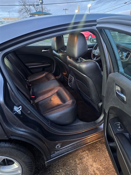 2020 Dodge Charger SXT - Photo 11 - Salem, OR 97302
