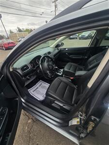 2012 Volkswagen Jetta SportWagen TDI - Photo 9 - Salem, OR 97302