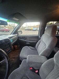 2002 Chevrolet Blazer LS   - Photo 10 - Salem, OR 97302