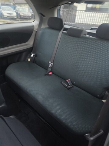 2007 Toyota Yaris - Photo 8 - Salem, OR 97302