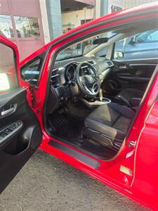 2015 Honda Fit LX   - Photo 5 - Salem, OR 97302