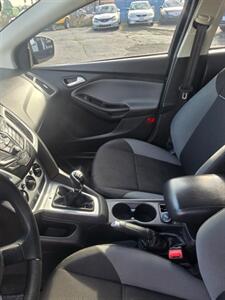 2014 Ford Focus SE   - Photo 9 - Salem, OR 97302