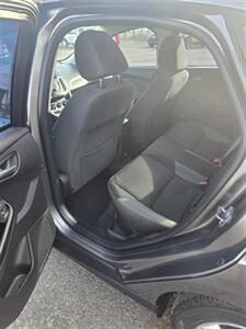 2014 Ford Focus SE   - Photo 6 - Salem, OR 97302