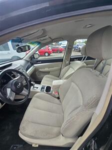 2011 Subaru Legacy 2.5i Premium   - Photo 9 - Salem, OR 97302