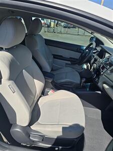 2010 Kia Forte Koup EX   - Photo 7 - Salem, OR 97302