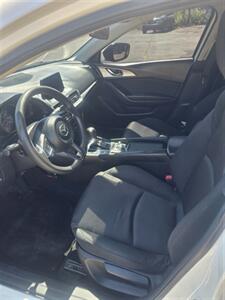 2018 Mazda Mazda3 Sport - Photo 8 - Salem, OR 97302