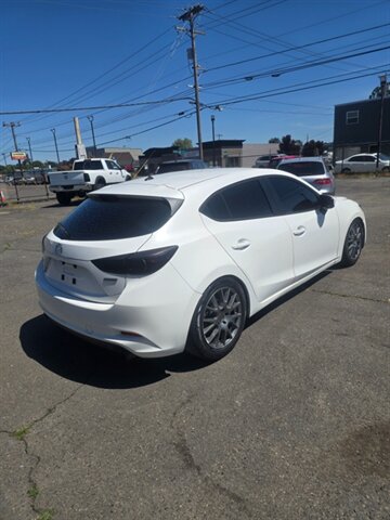 2018 Mazda Mazda3 Sport - Photo 3 - Salem, OR 97302