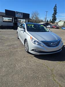 2014 Hyundai SONATA SE - Photo 2 - Salem, OR 97302