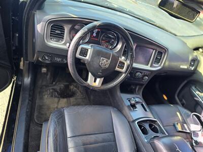 2012 Dodge Charger SXT   - Photo 8 - Berkeley Spring, WV 25411