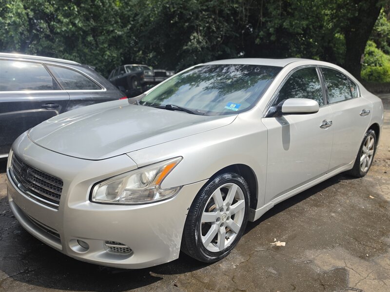 2011 Nissan Maxima 3.5 S   - Photo 1 - Berkeley Spring, WV 25411