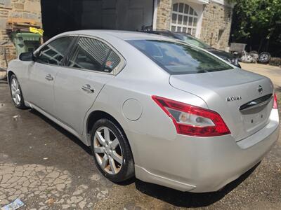 2011 Nissan Maxima 3.5 S   - Photo 5 - Berkeley Spring, WV 25411