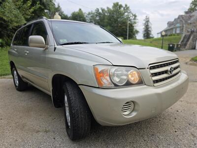 2002 Toyota Highlander   - Photo 2 - Berkeley Spring, WV 25411