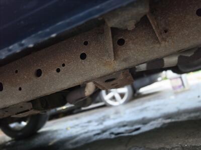 2001 Nissan Frontier SC   - Photo 11 - Berkeley Spring, WV 25411