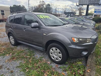 2011 Mitsubishi Outlander ES SUV