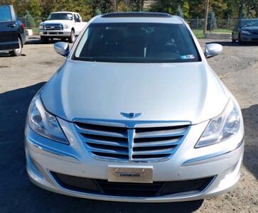 2012 Hyundai Genesis 4.6L V8   - Photo 6 - Berkeley Spring, WV 25411